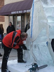 Ice-carving-
by-hand