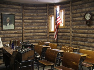 San-Luis-Valley-Museum-School-Room-Display